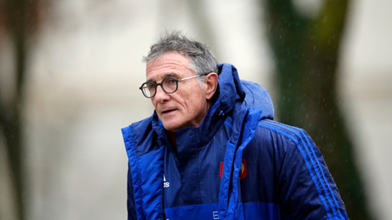 New France coach backs young guns to impress against Italy